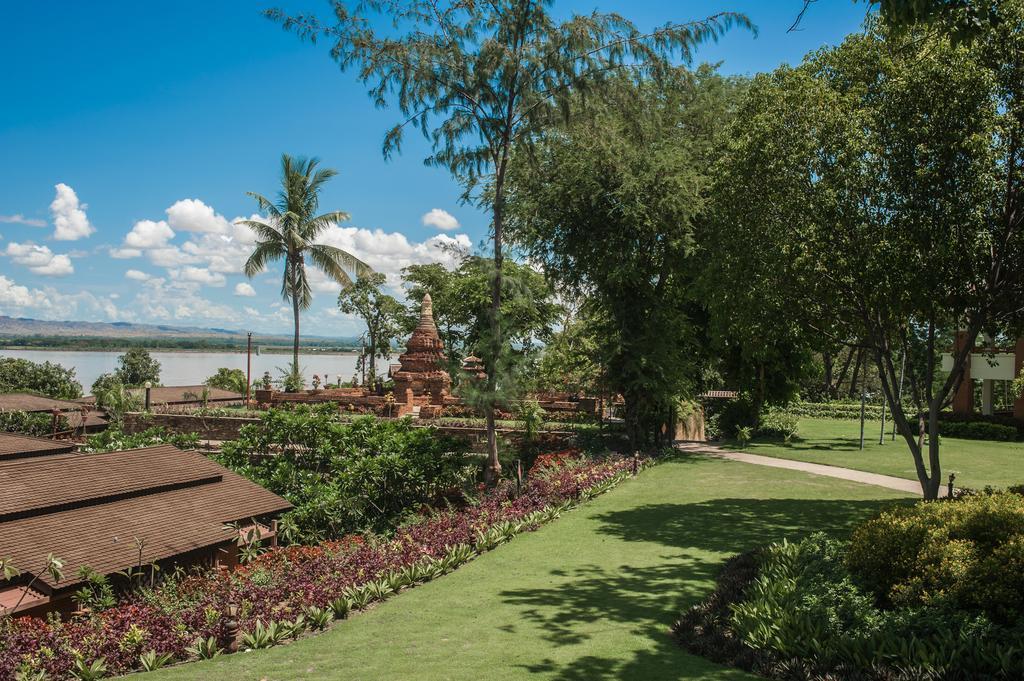 Aye Yar River View Resort Bagan Exterior foto